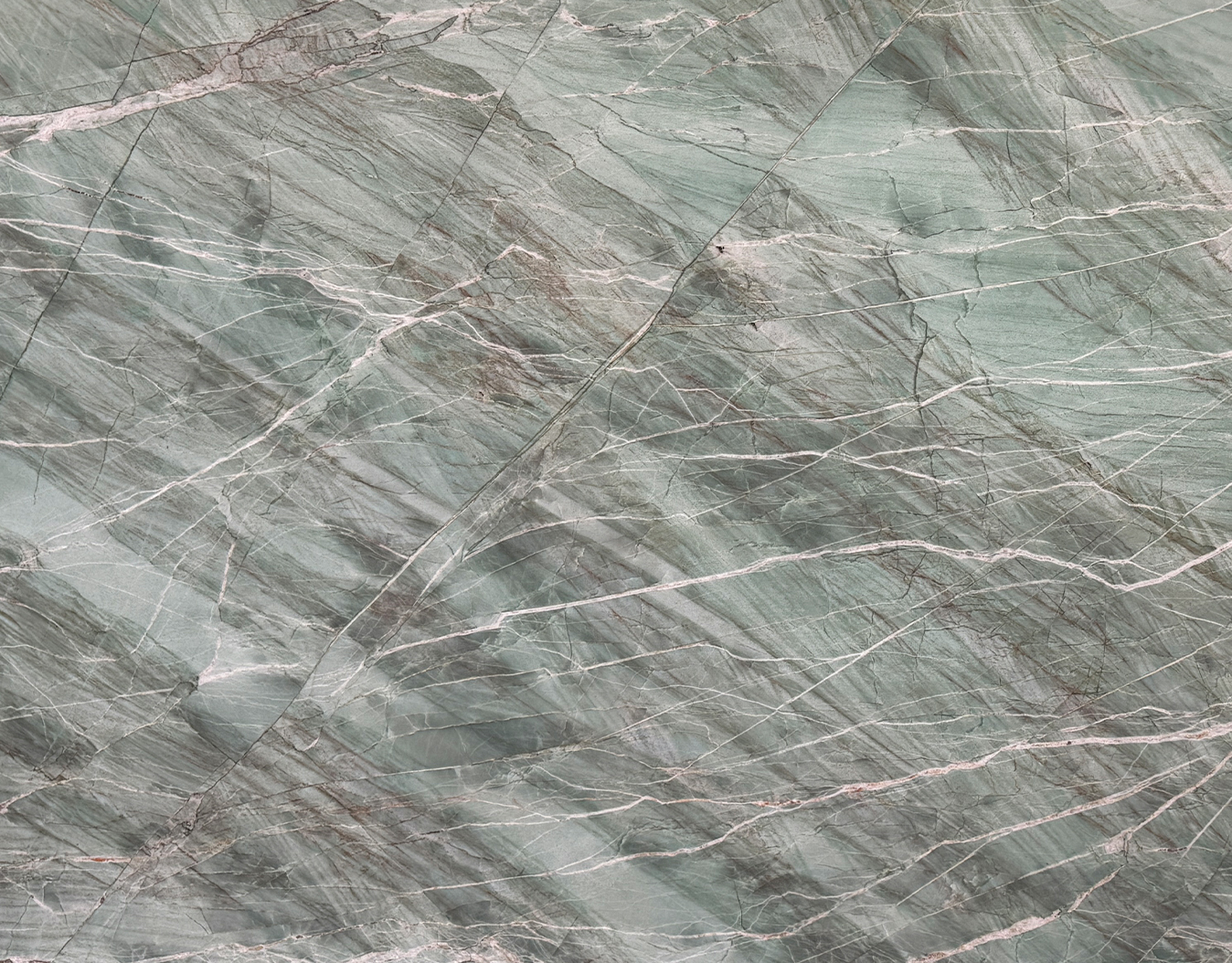 Emerald-Lake-H-127x79-Q-149281